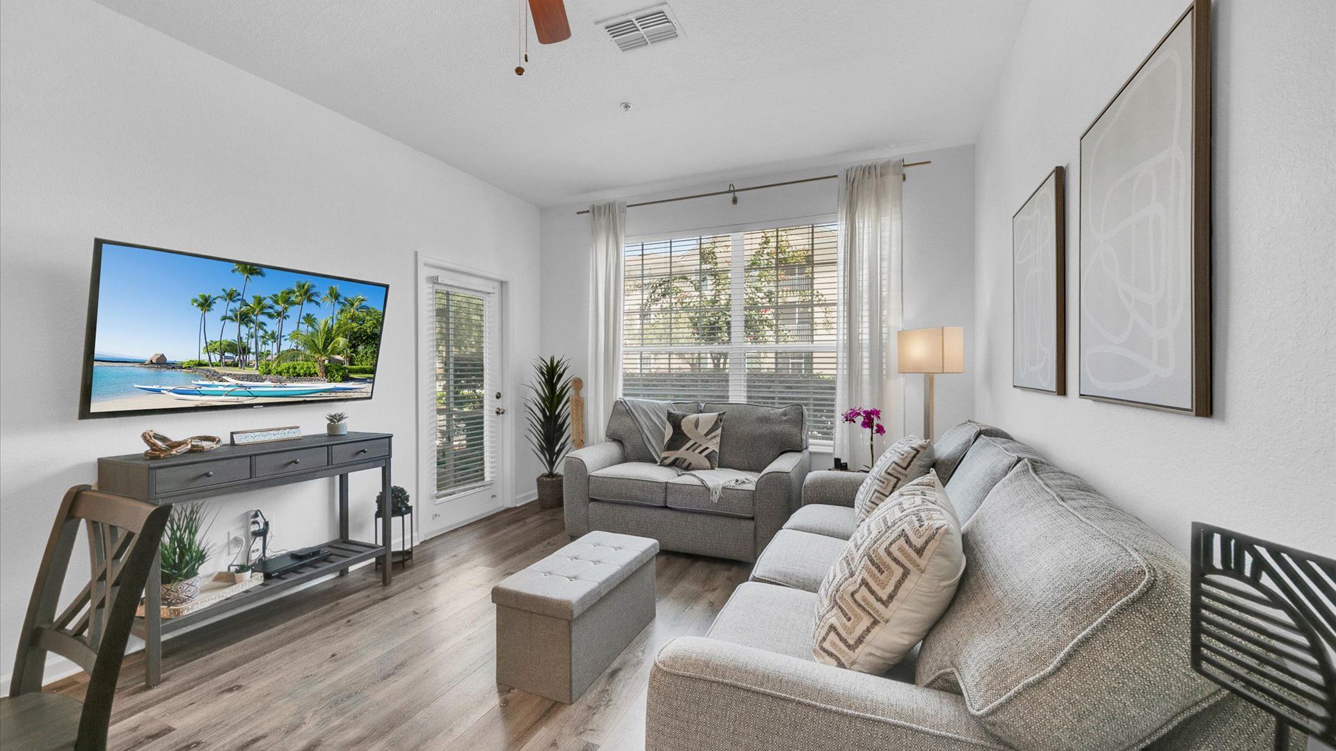 2 Windsor Palms 2 Bed Apartment Lounge