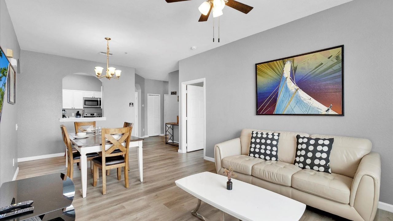 3 Windsor Palms 3 Bed Apartment Living Dining Area