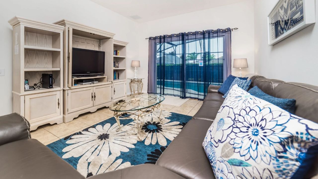 3 Windsor Palms Resort 4 Bed Pool Home Lounge