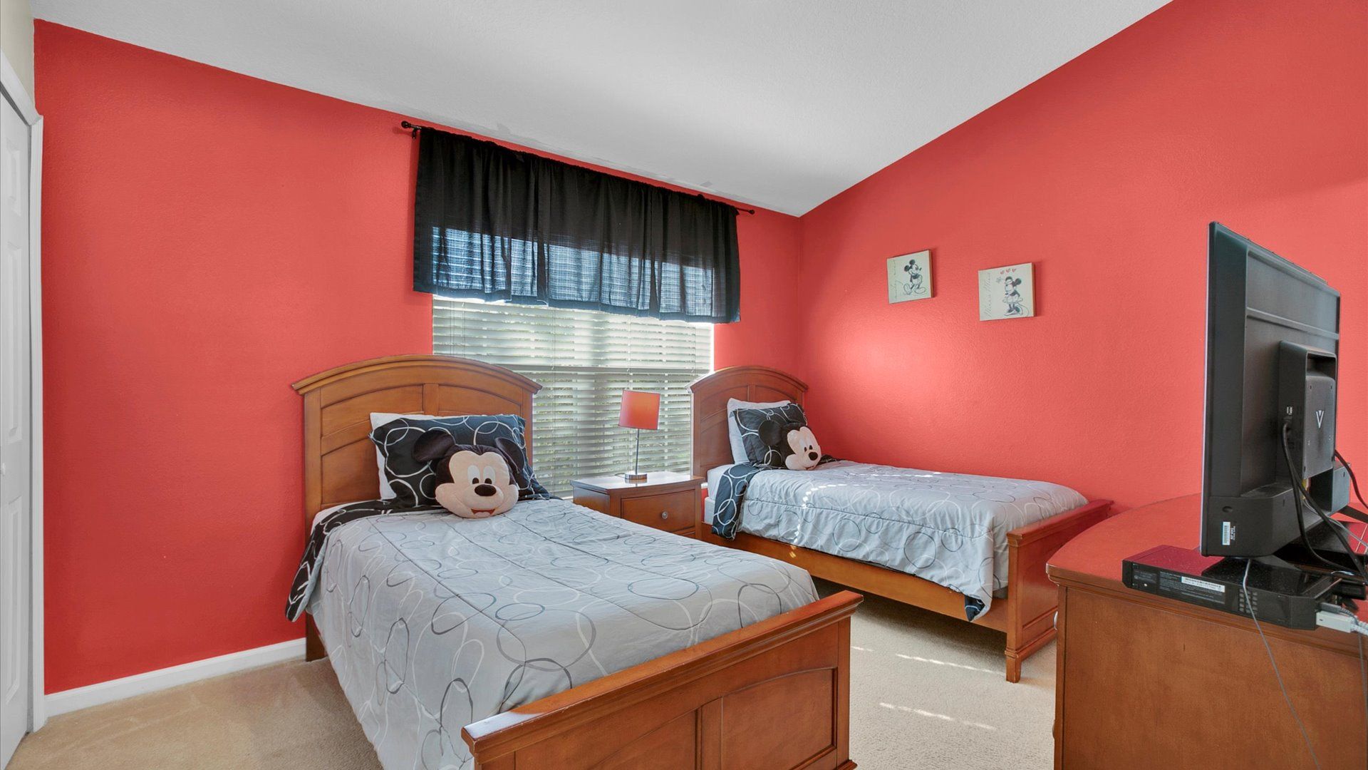 7 Windsor Palms Resort 3 Bed Townhouse Twin Bedroom