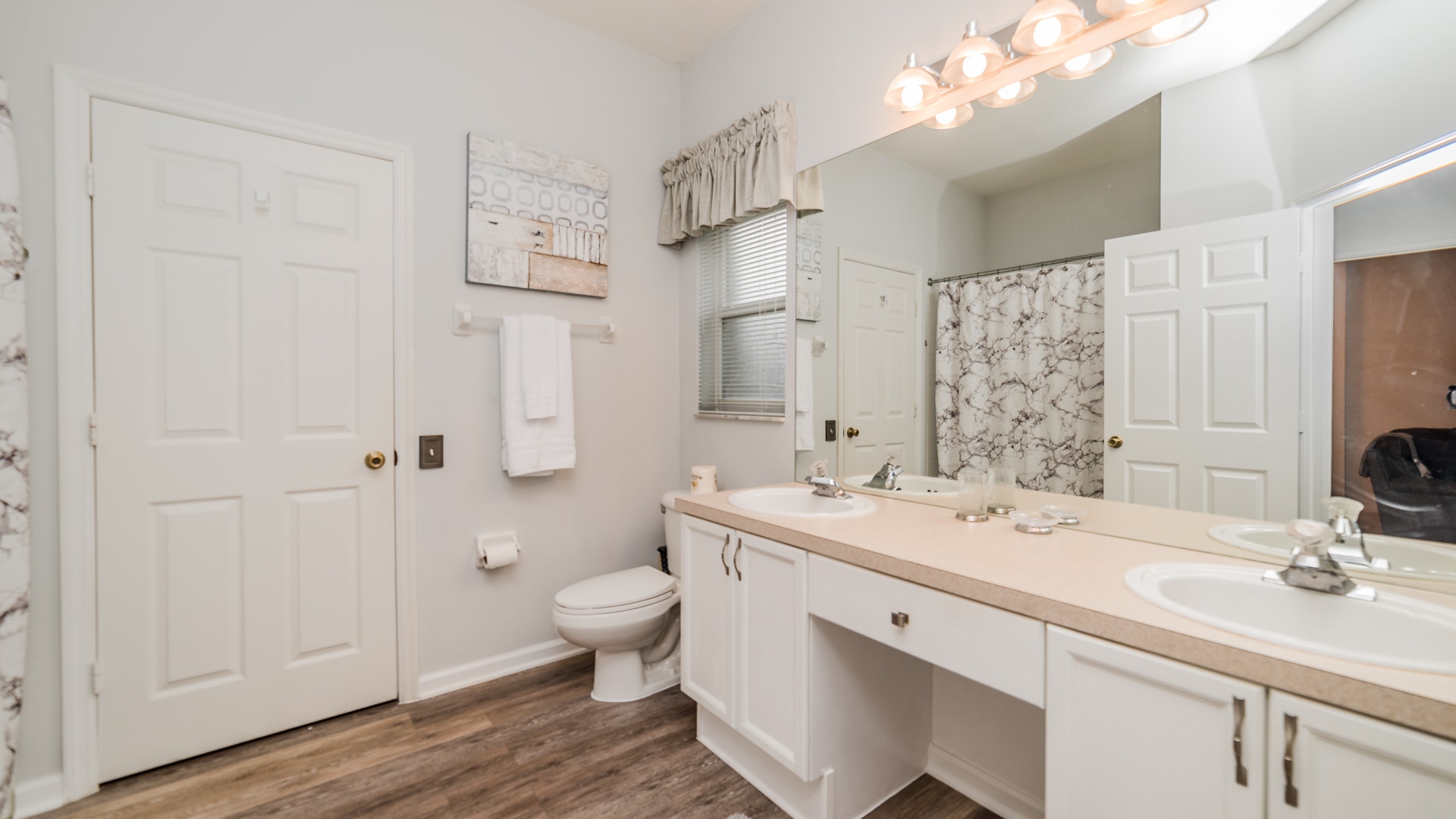 7 Windsor Palms Resort 4 Bed Pool Home Ensuite Bathroom